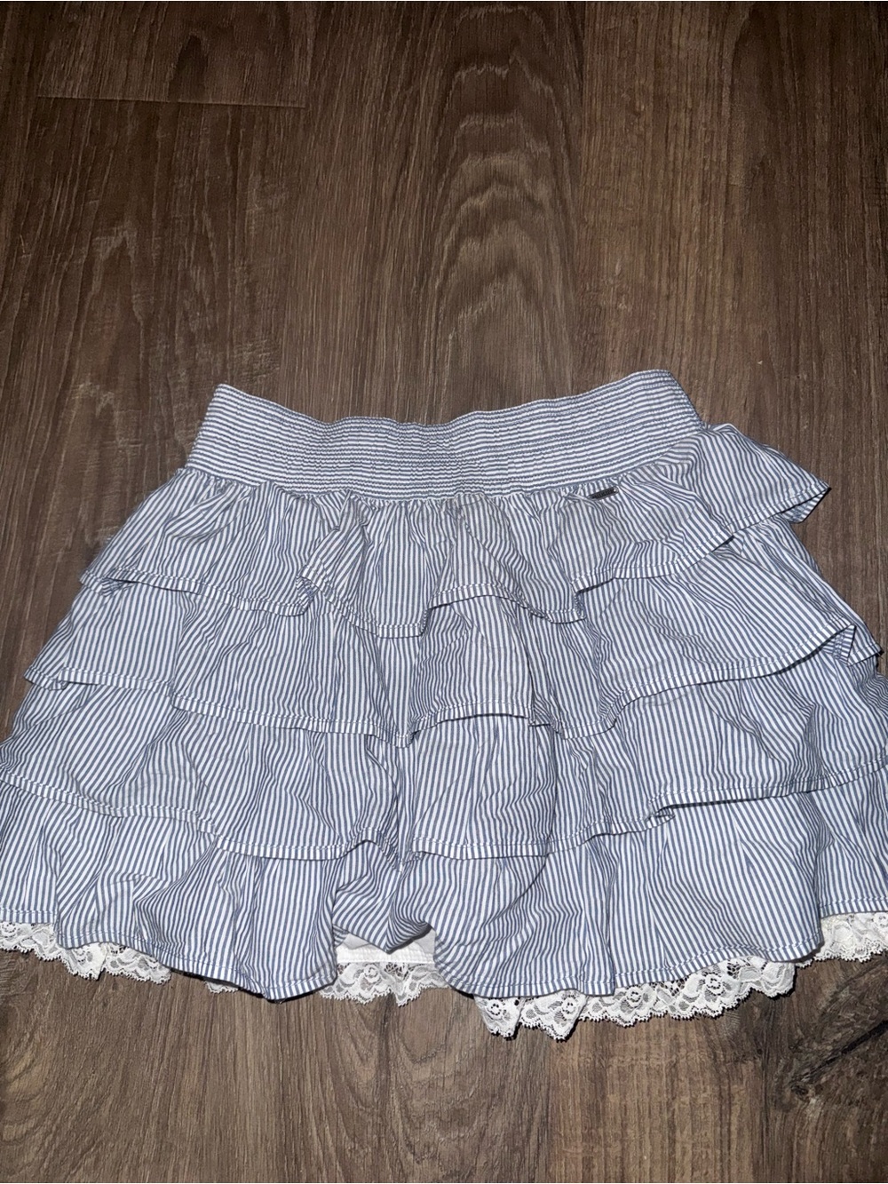 Hollister Blue and White Striped Tiered Ruffle Mini Skirt - Picture 2 of 3